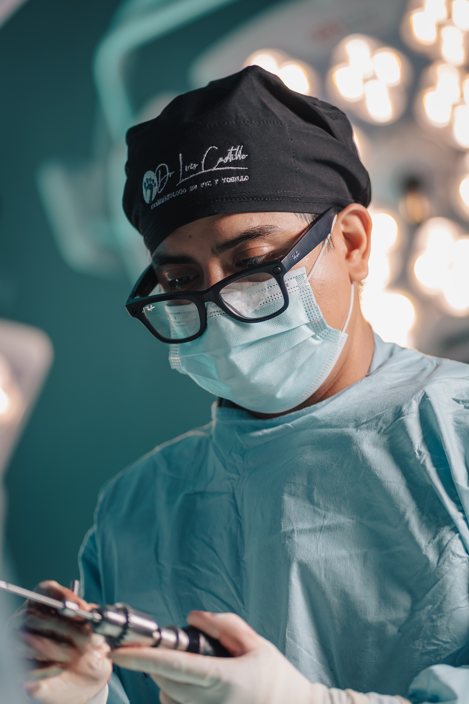 Dr. Luis Castillo